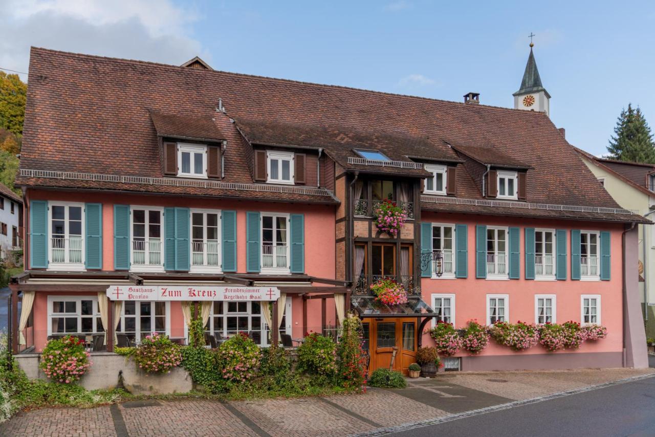 Gasthaus-Pension Zum Kreuz ชตูลิงเกน ภายนอก รูปภาพ