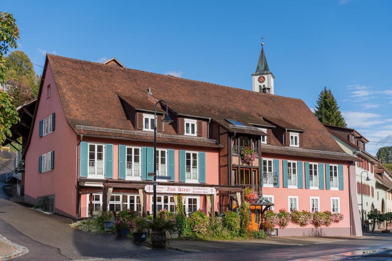 Gasthaus-Pension Zum Kreuz ชตูลิงเกน ภายนอก รูปภาพ