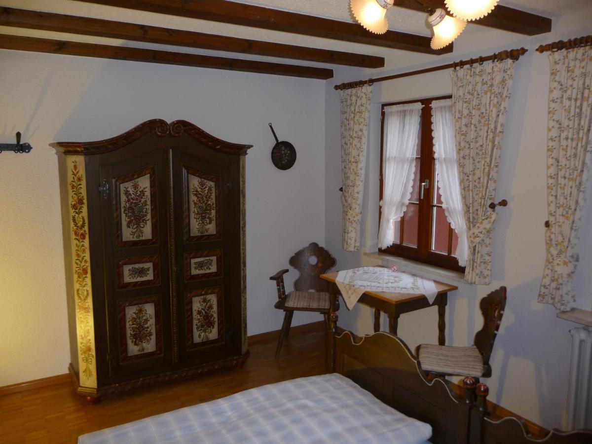 Gasthaus-Pension Zum Kreuz ชตูลิงเกน ภายนอก รูปภาพ