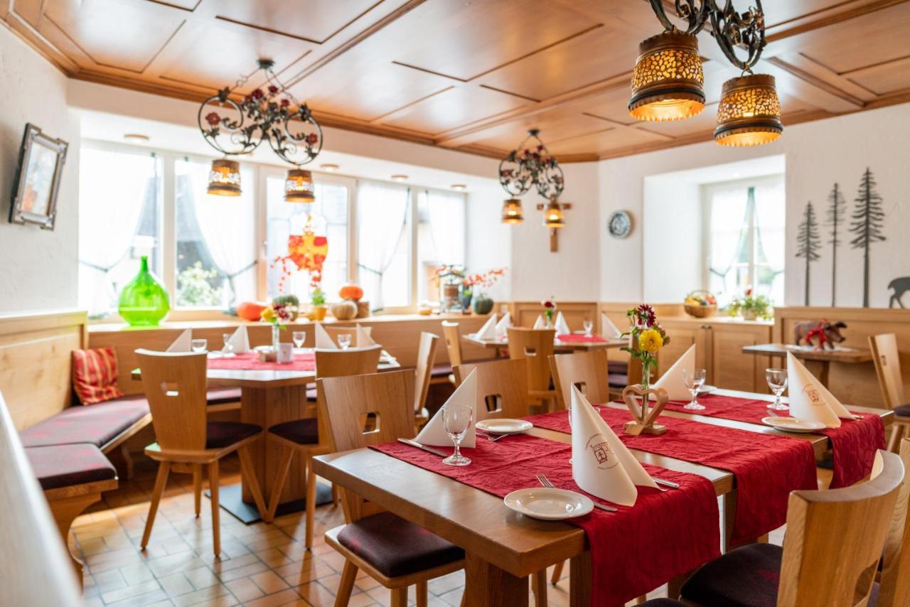 Gasthaus-Pension Zum Kreuz ชตูลิงเกน ภายนอก รูปภาพ