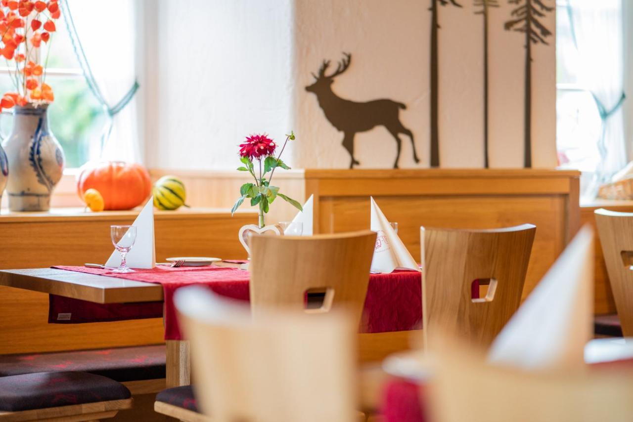 Gasthaus-Pension Zum Kreuz ชตูลิงเกน ภายนอก รูปภาพ